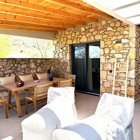 Holiday home Stone Village Skala Maries *