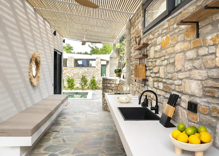 Stone Village Skala Maries * Skála Marión